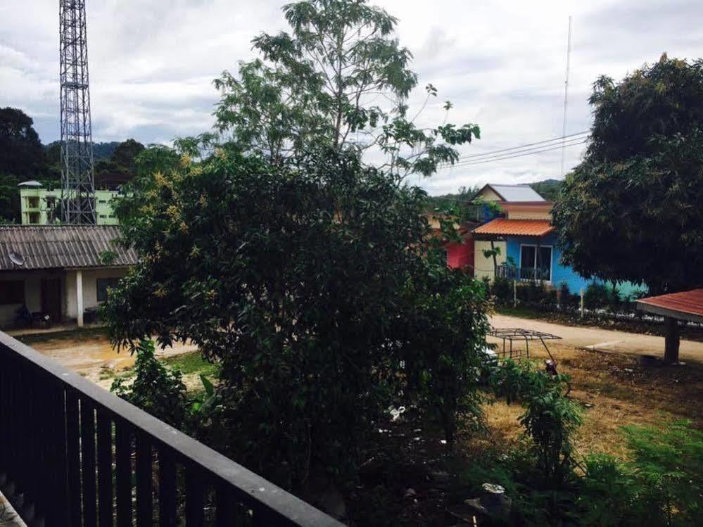 Lanta Grand House Hotel Ko Lanta Exterior foto
